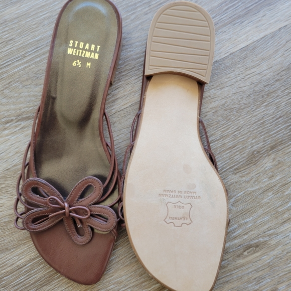 Shoes - Picture 2 of 4